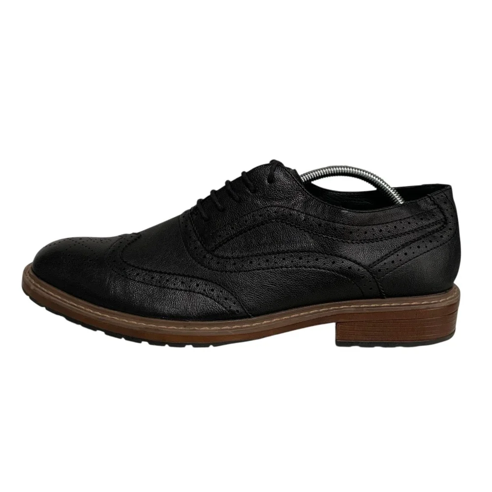 Perry Ellis Portfolio 